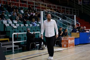 Scandone vince contro Livorno grazie al collettivo e muove la classifica!